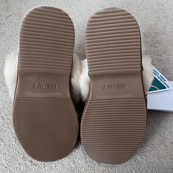 Genuine Australian “UGGS” - Sheepskins down under - Picture 3 of 5